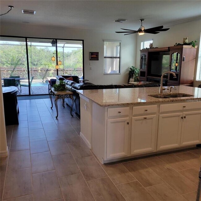 Building Photo - 17335 Blue Rdg Pl