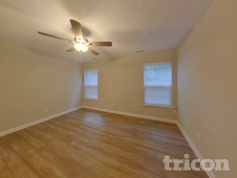 Building Photo - 474 Brighton Woods Dr