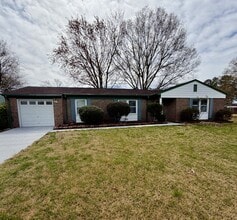 Building Photo - 5667 Heathwood Ct