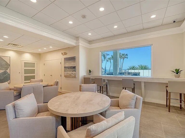 Building Photo - 4822 Ocean Blvd