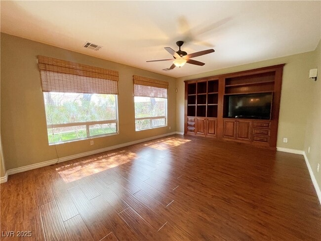 Building Photo - 11761 Del Sur Ave