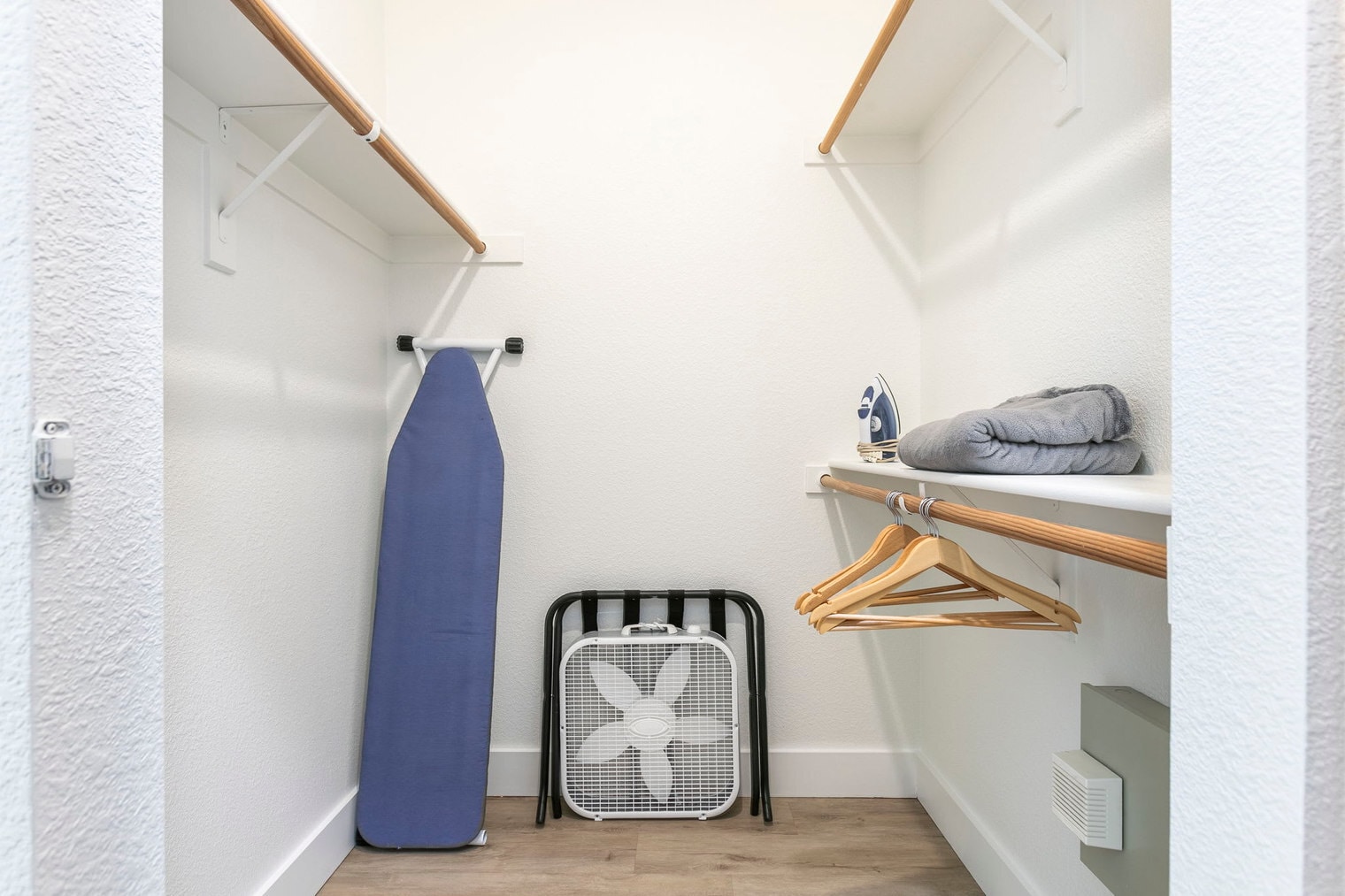 Building Photo - 15608 N 71st St