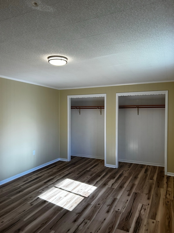 Building Photo - 49 Fallbrook St