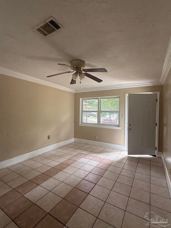 Building Photo - 5103 Wildwood Ave