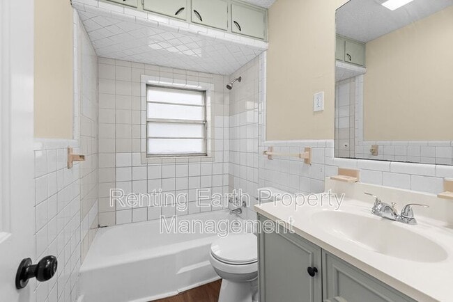 Building Photo - 1619 31st St Ensley