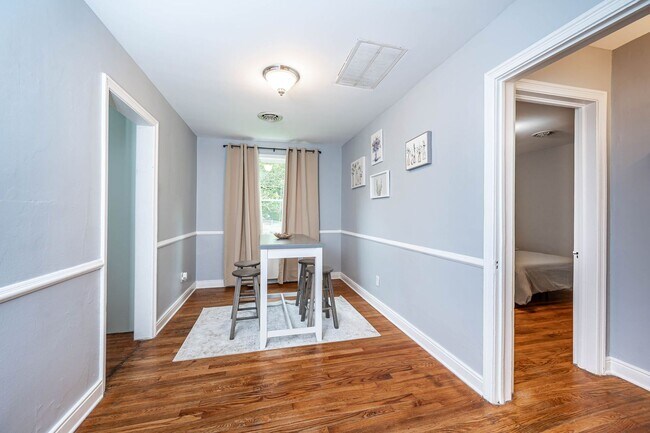 Building Photo - Charming 2-Bed, 1-Bath Home with All-inclu...