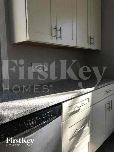 Building Photo - 11814 Featherwood Dr