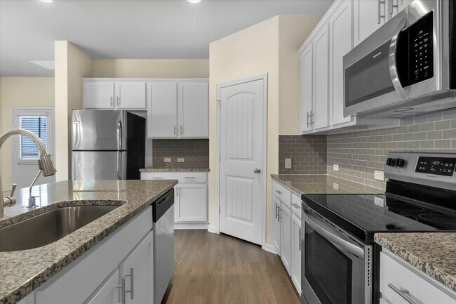 Building Photo - 1013 Gaelic Dr