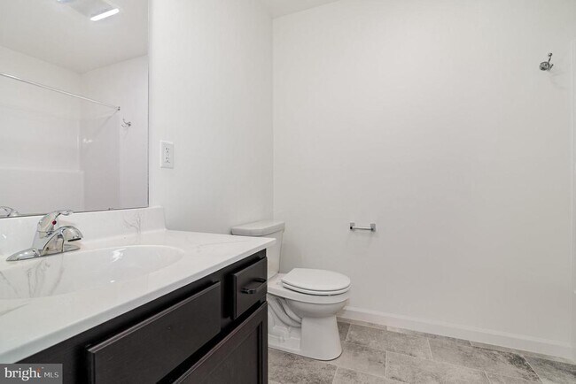 Building Photo - 7851 Briarwood Dr