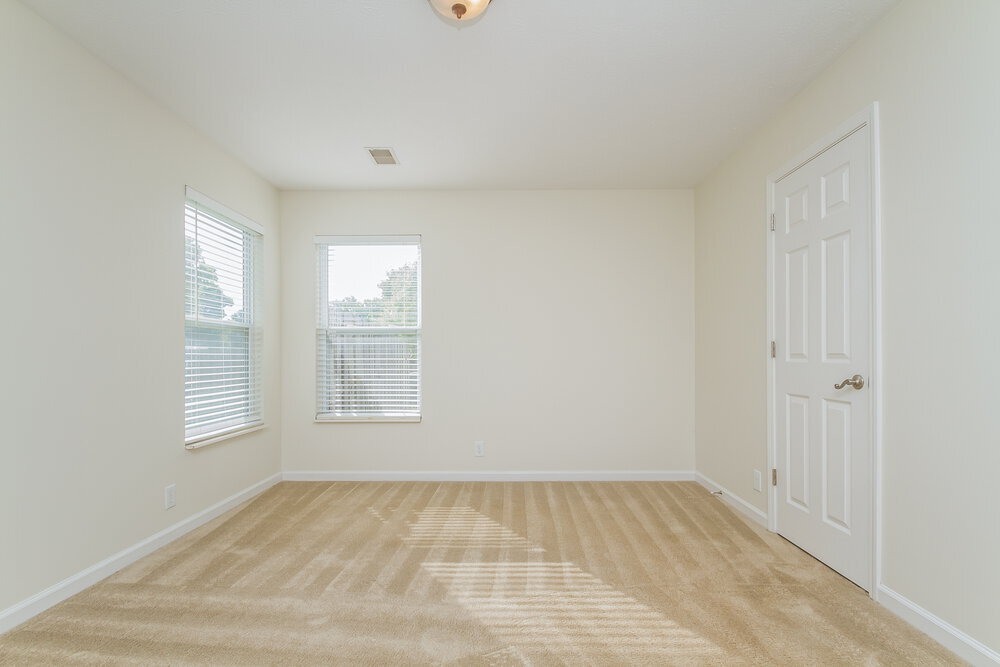 Building Photo - 1701 Stone Hollow Ct