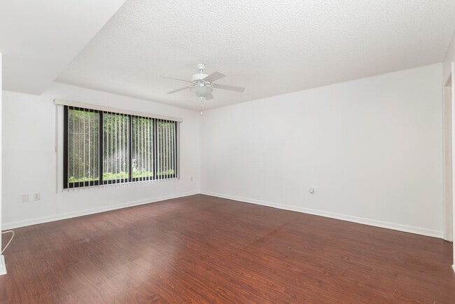 Building Photo - 3525 S Ocean Blvd