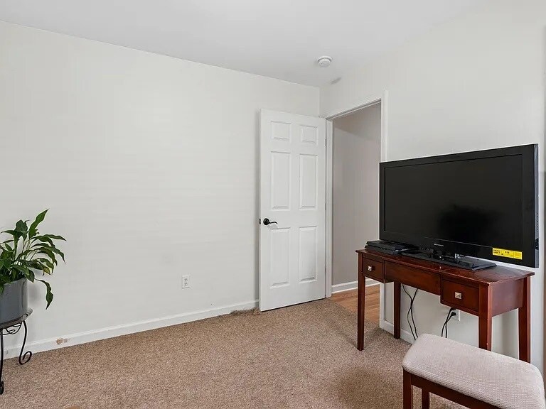 Building Photo - 509 Harold Prewett Dr