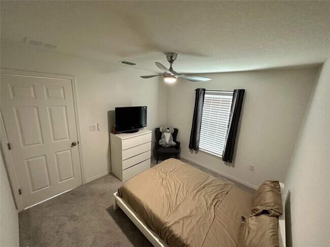 Building Photo - 1099 Dania Cir