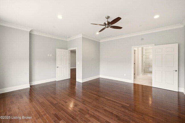 Building Photo - 6600 Seminary Woods Pl