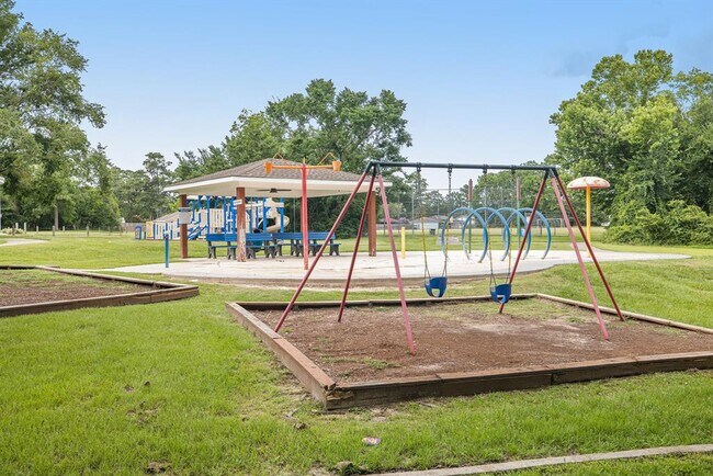 Building Photo - 22914 Grand Rapids Ln