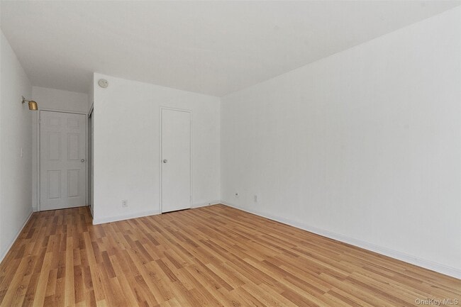 Building Photo - 412 Benedict Ave