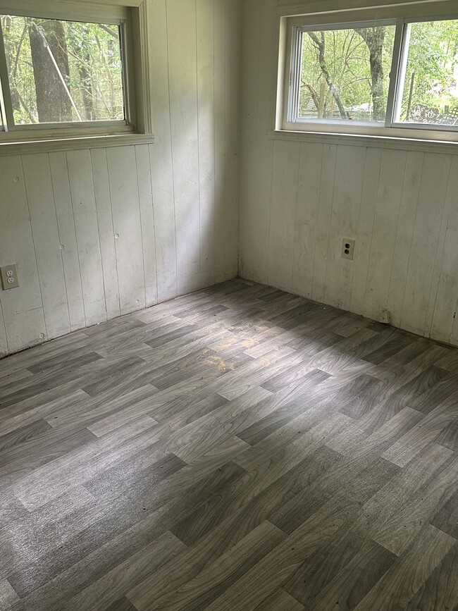 Building Photo - 103 Wildwood Trail