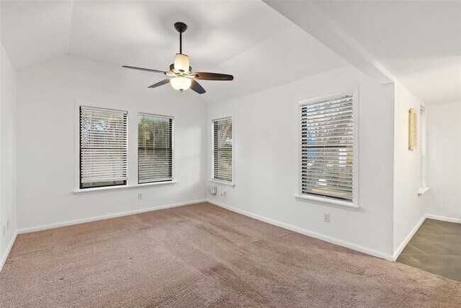 Building Photo - 735 Patterson Ave