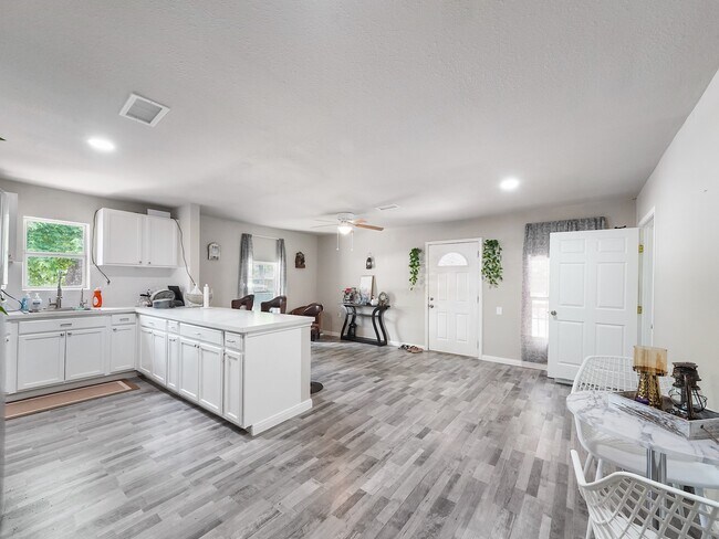 Building Photo - 29 Co Rd 2131