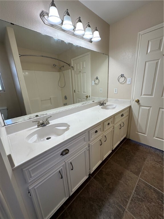 Building Photo - 14905 Dasmarinas Dr