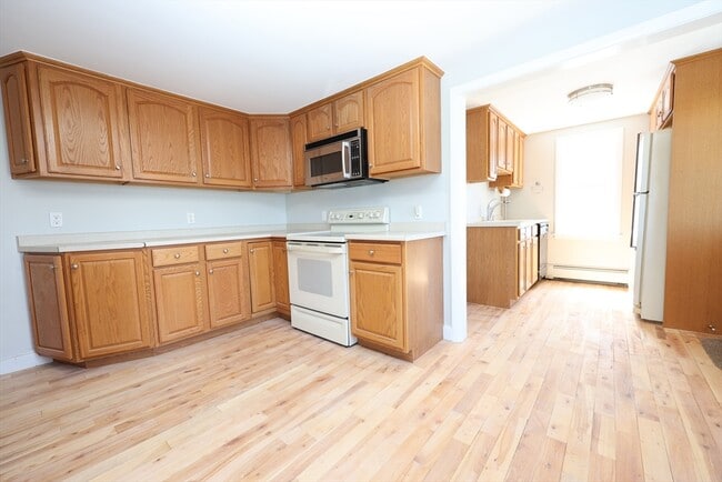 Building Photo - 150 Neponset St