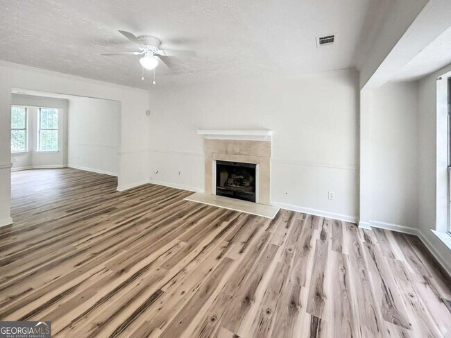 Building Photo - 2945 Georgian Manor Dr