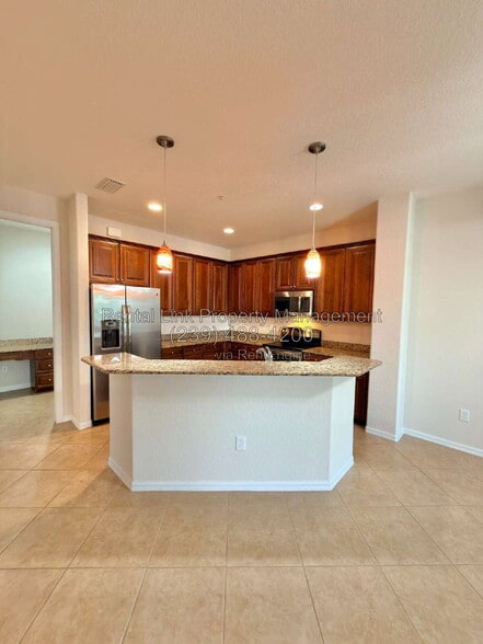 Building Photo - 11768 Paseo Grande Blvd