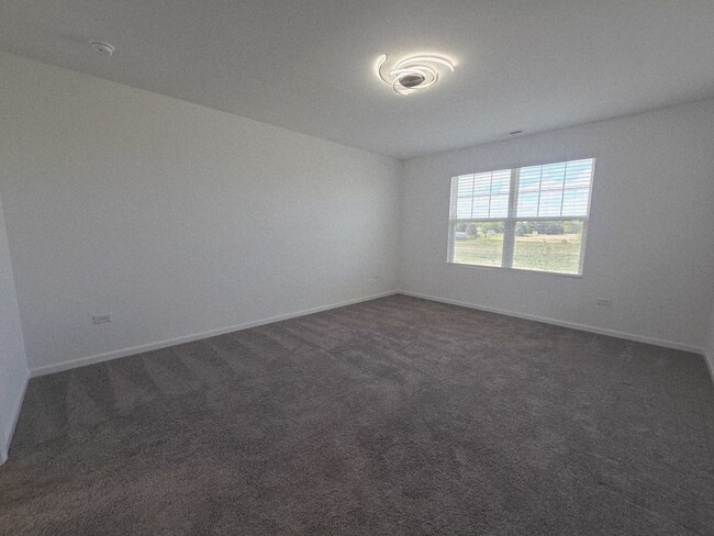 Building Photo - 12606 S Talbot Cir