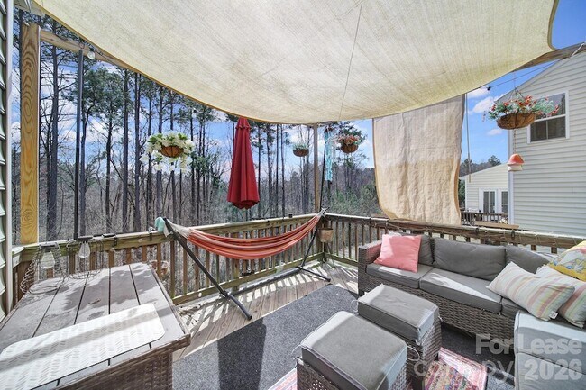 Building Photo - 6710 Carradale Way