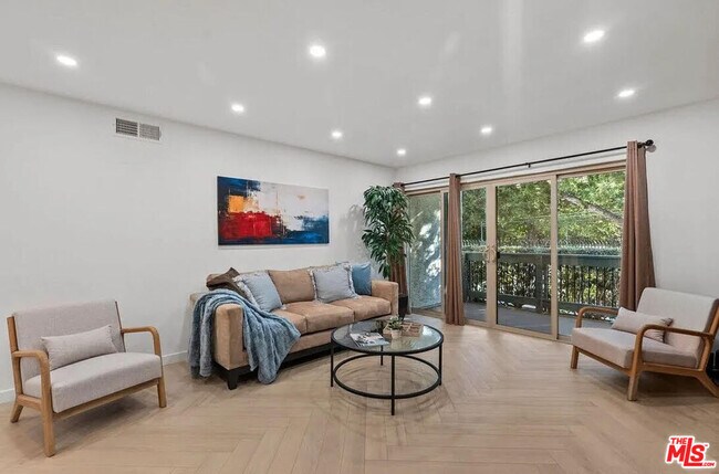 Building Photo - 4710 Park Granada