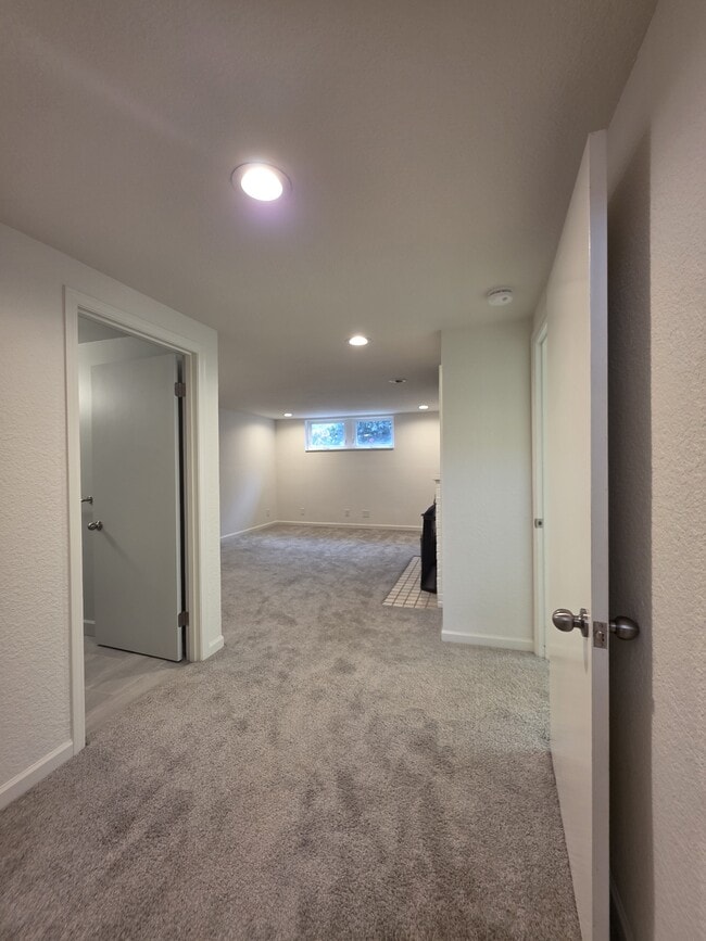 Building Photo - 963 Parkway Dr NW