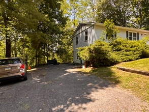 Building Photo - 244 Analomink St