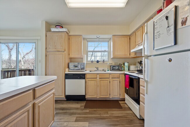 Building Photo - 13706 Captain Marbury Ln