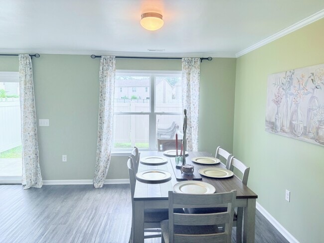 Building Photo - 456 Sullivan Loop Rd