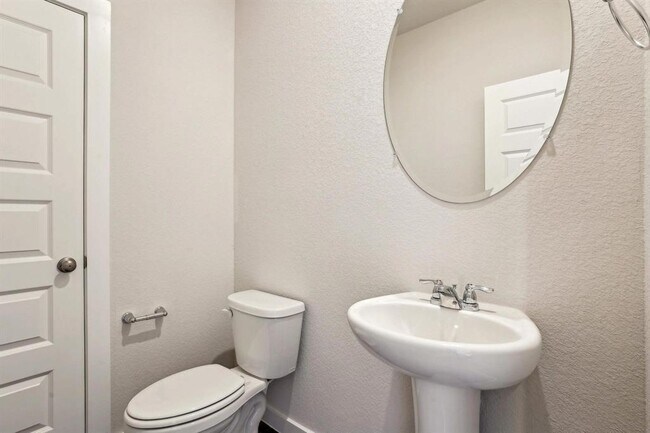 Building Photo - 14230 Rolling Pastures Dr