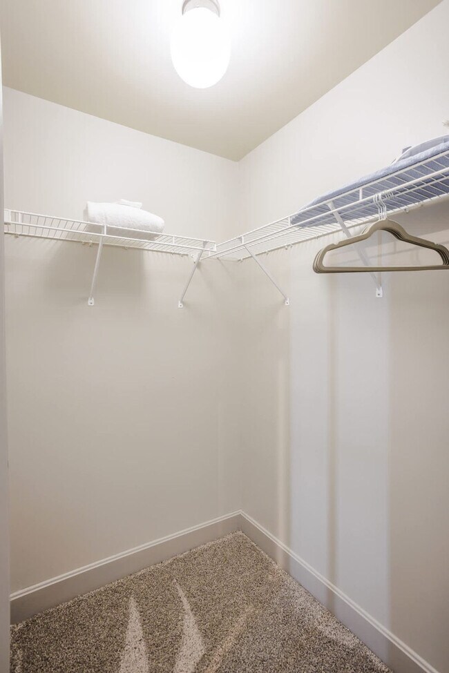 Building Photo - 121 E Freedom Way