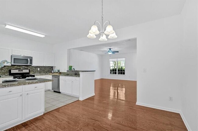 Building Photo - 13077 Region Trace