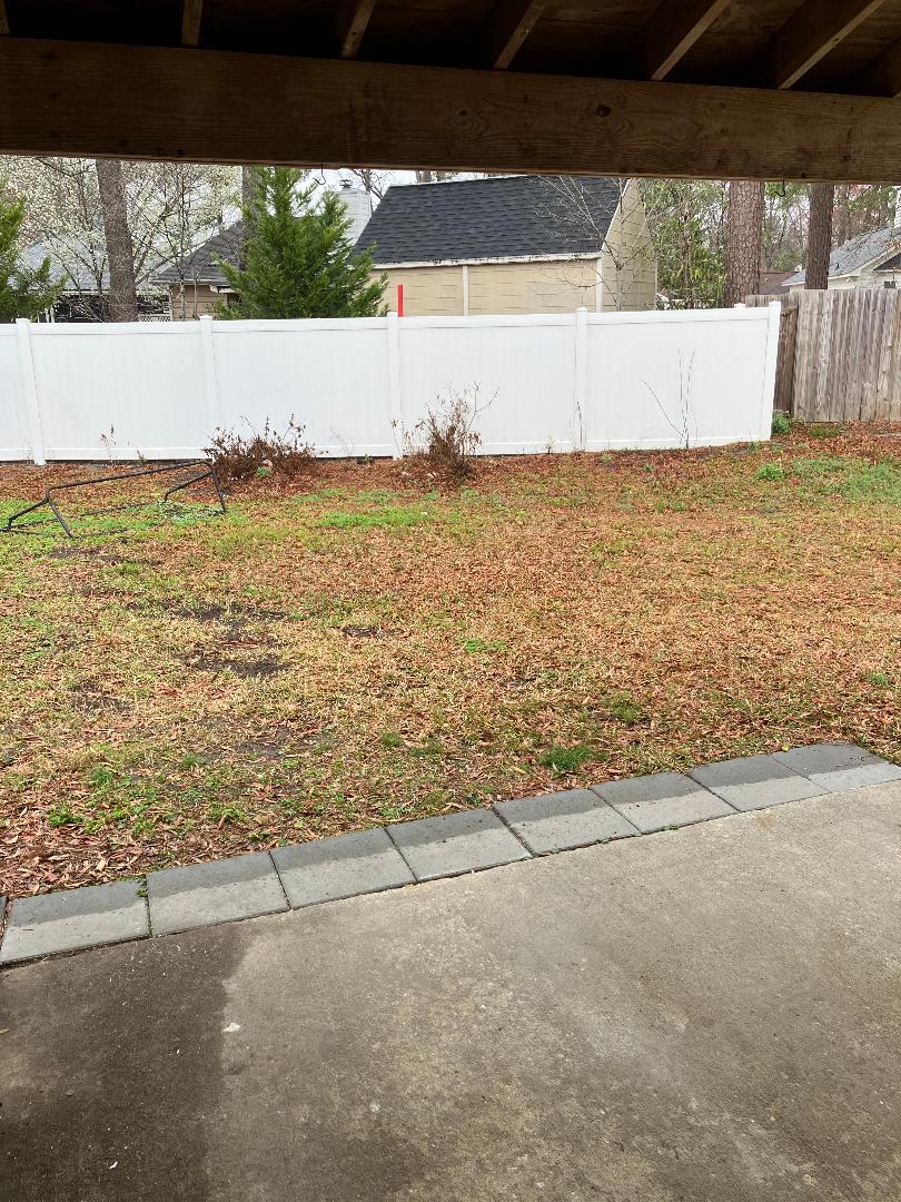 patio and back yard - 221 Plantation Rd