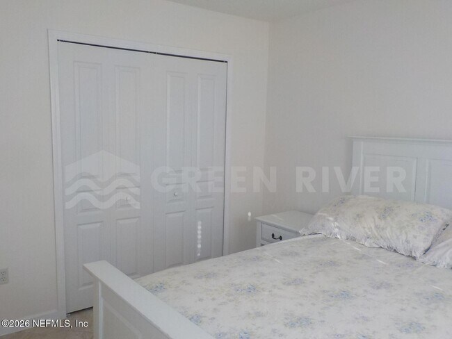 Building Photo - 1761 Oak Grove Dr S