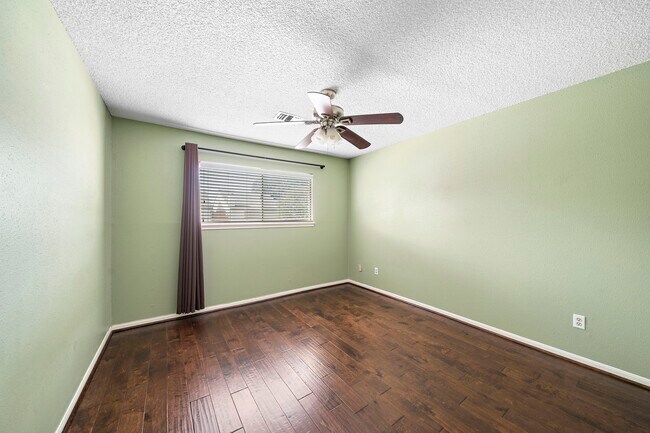 Building Photo - 14185 Misty Meadow Ln