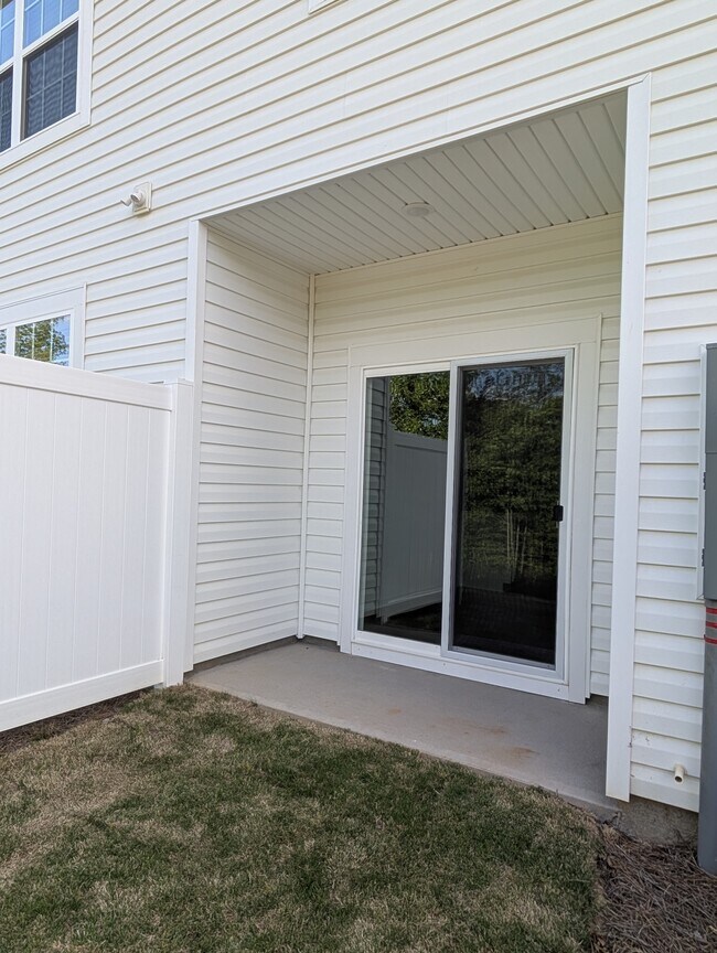 Building Photo - 1802 Pheasant Trce Cir