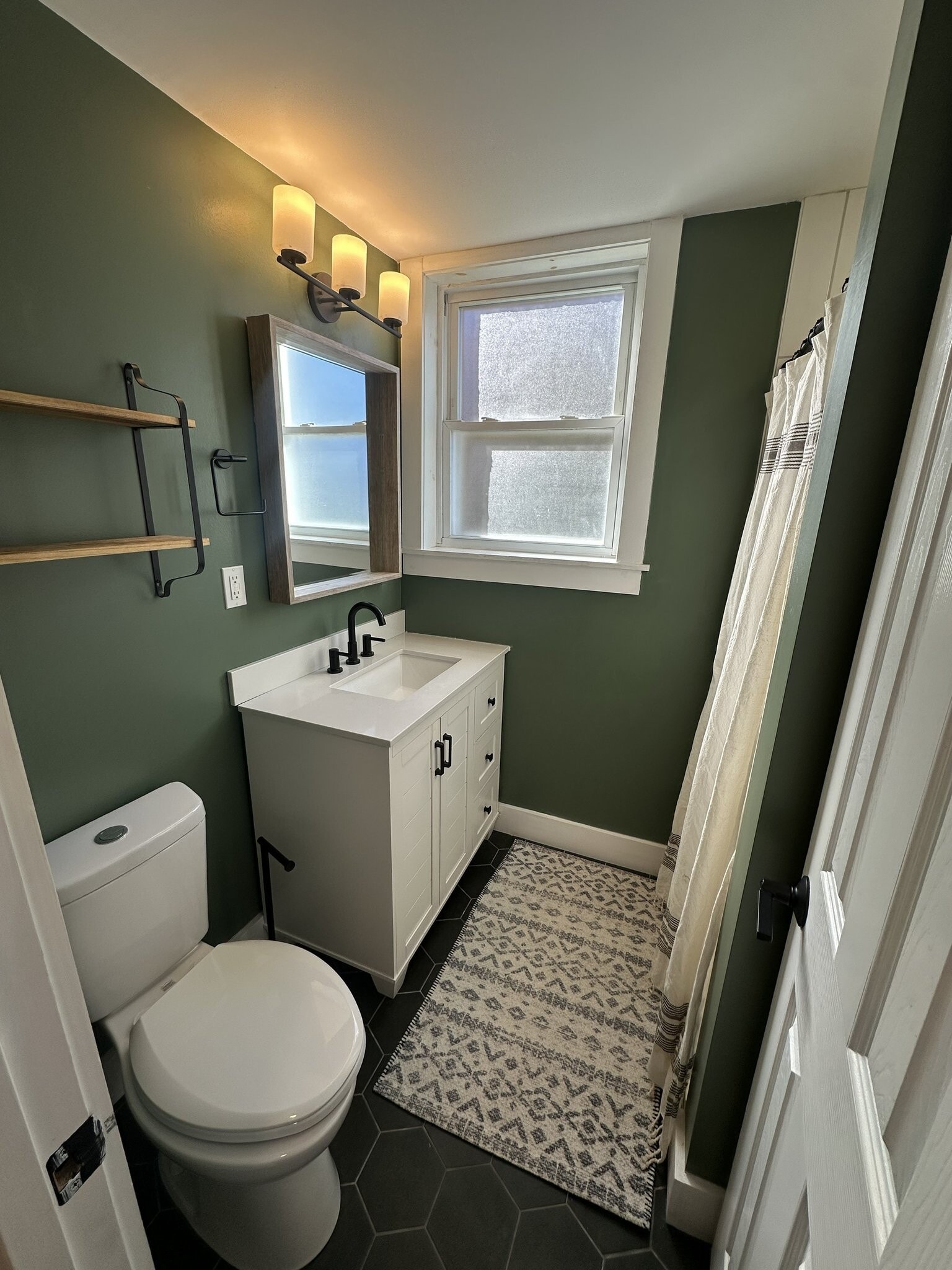 Building Photo - 4529 Golf Park Dr