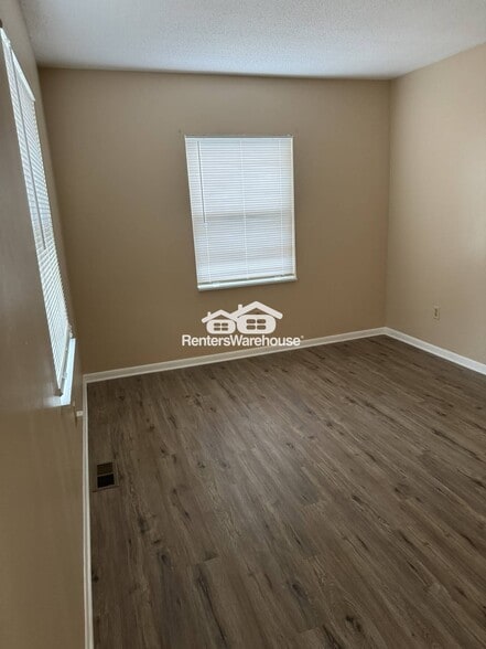 Building Photo - 3008 Pasteur Ave