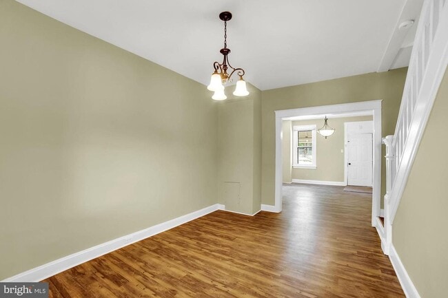 Building Photo - Coming Soon - Cozy 4 Bedroom, 1 Bath Home ...