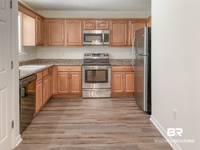 Building Photo - 16648 Vanilla Dr