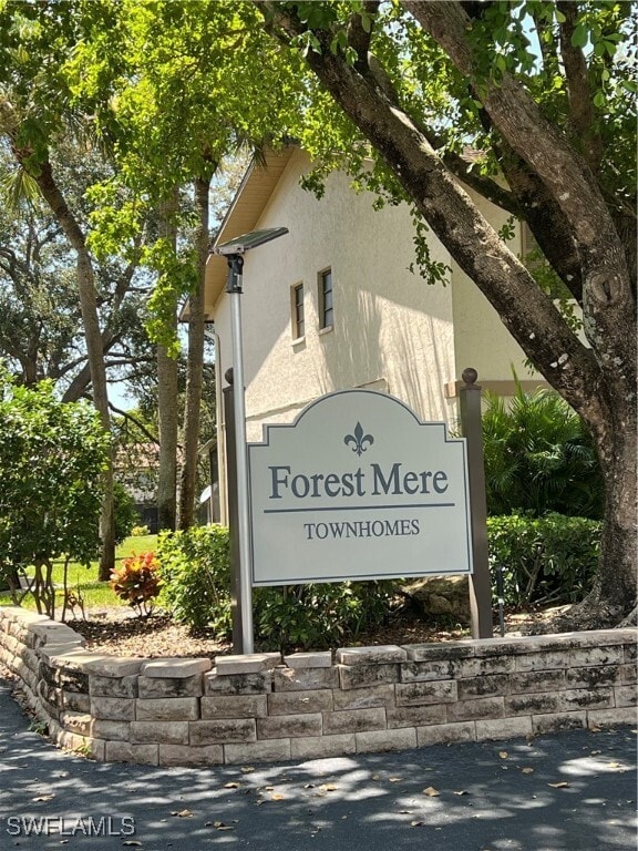 Building Photo - 26636 Southern Pines Dr