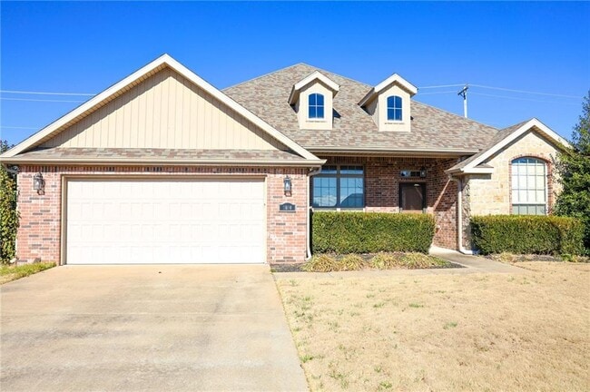 Building Photo - 3800 SW High Point Ave