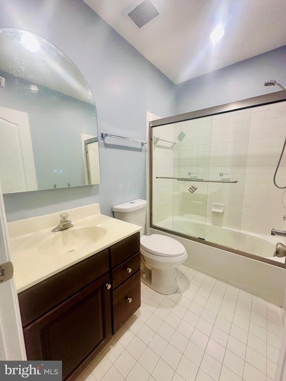 Building Photo - 42668 Hollyhock Terrace