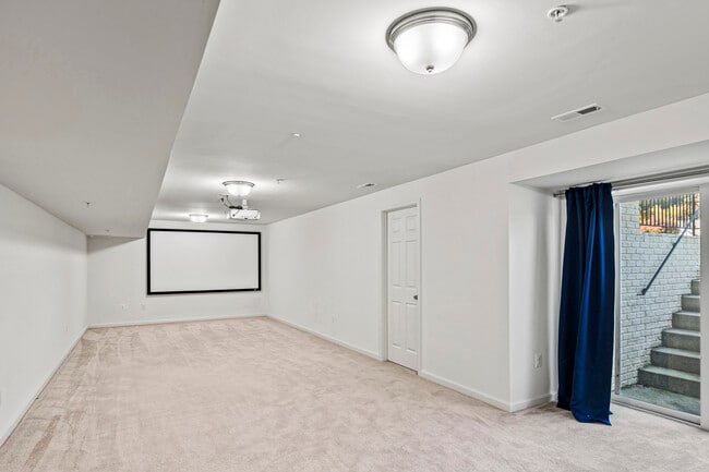 Building Photo - 5979 Cypress Springs Rd