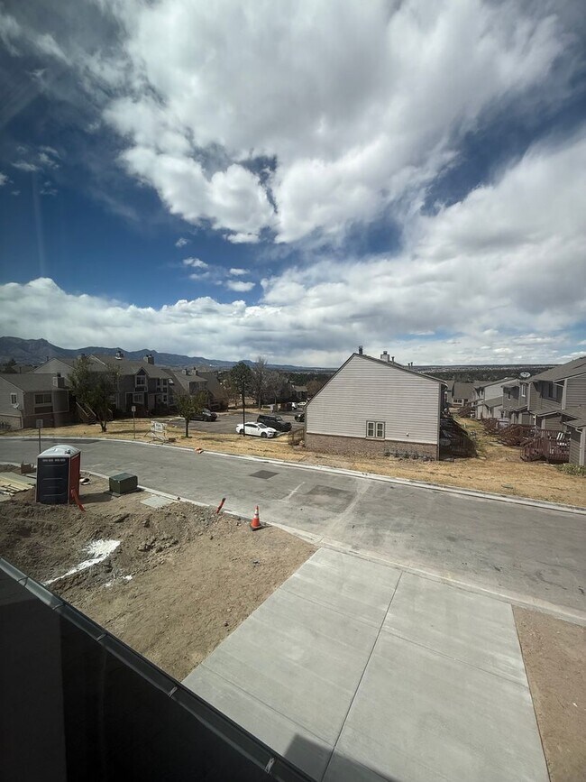 Building Photo - New Construction Townhome in University Park